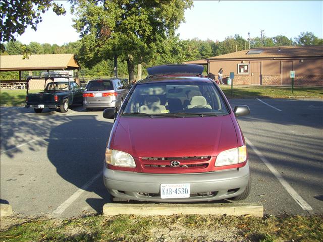 2000 Toyota Sienna Unknown
