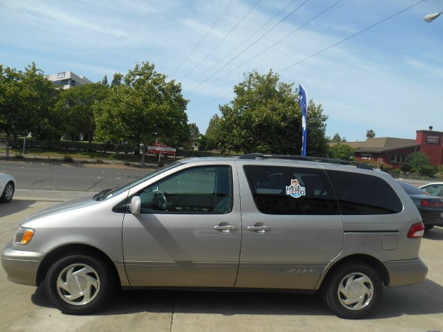 2001 Toyota Sienna T6 Turbo AWD