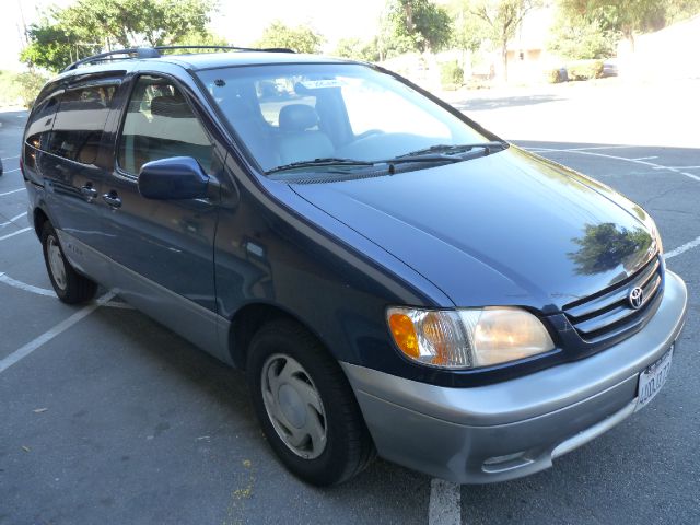 2001 Toyota Sienna Unknown