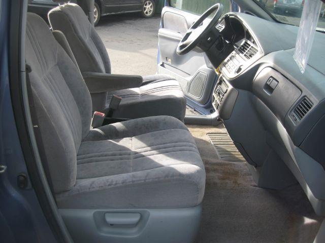 2001 Toyota Sienna SEL Sport Utility 4D
