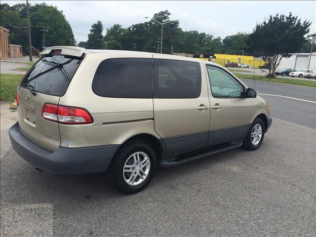 2001 Toyota Sienna Sport Hard Top