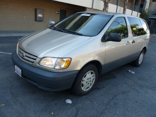 2001 Toyota Sienna Unknown