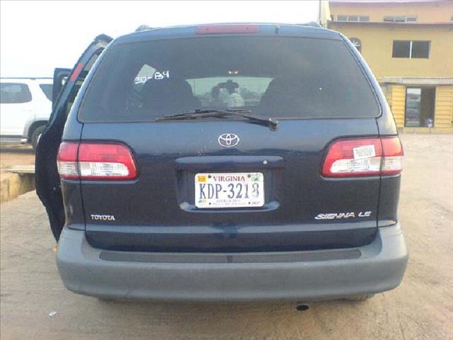 2002 Toyota Sienna 2dr I4 Auto EX PZEV