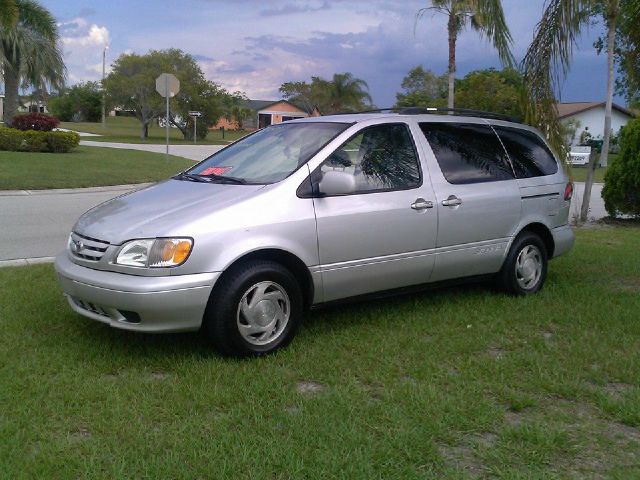 2002 Toyota Sienna Unknown