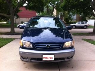 2002 Toyota Sienna SEL Sport Utility 4D