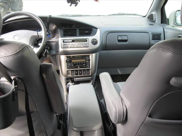2002 Toyota Sienna Unknown