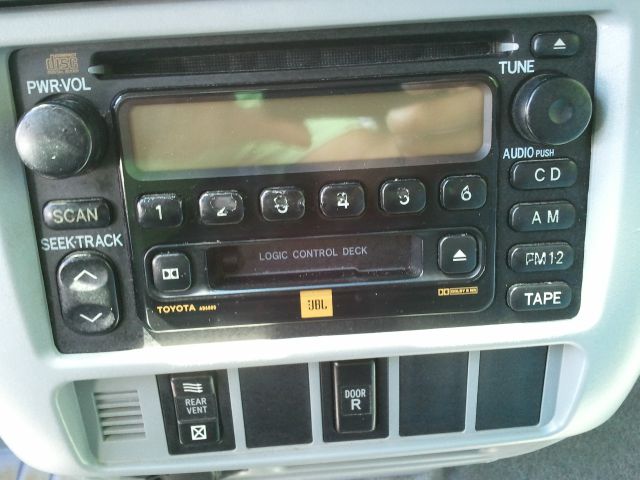 2002 Toyota Sienna X