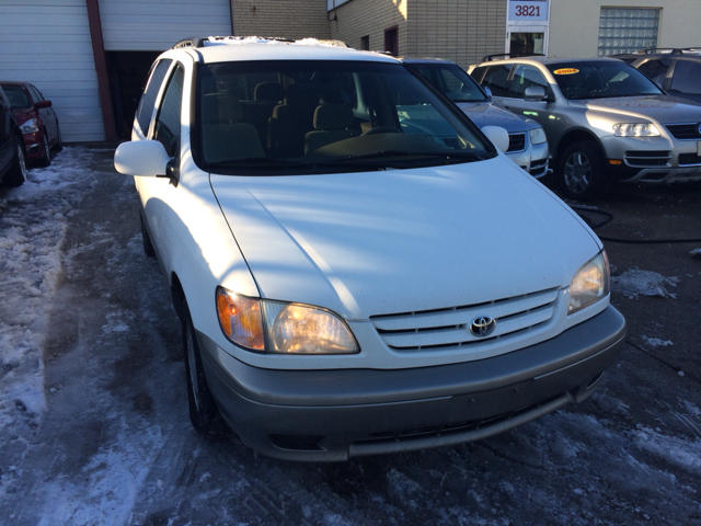 2002 Toyota Sienna X