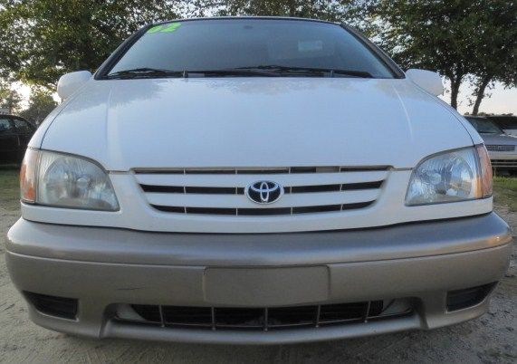 2002 Toyota Sienna X