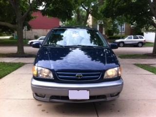 2002 Toyota Sienna SEL Sport Utility 4D