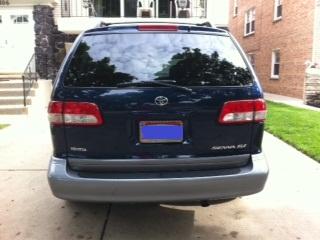 2002 Toyota Sienna SEL Sport Utility 4D