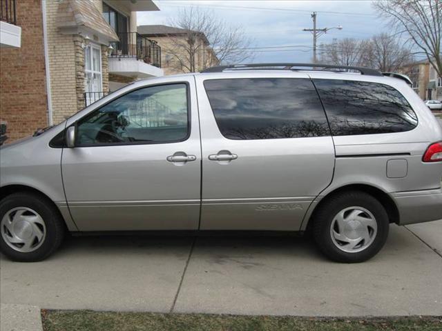 2002 Toyota Sienna Unknown