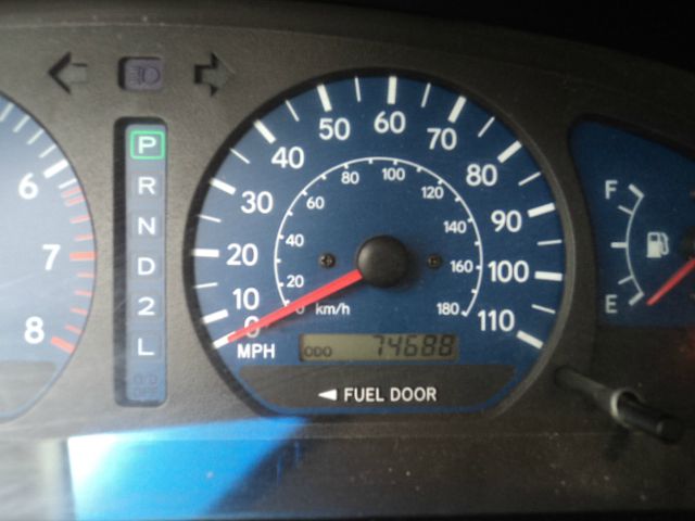 2002 Toyota Sienna X