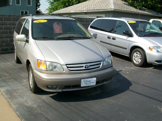 2003 Toyota Sienna SEL Sport Utility 4D