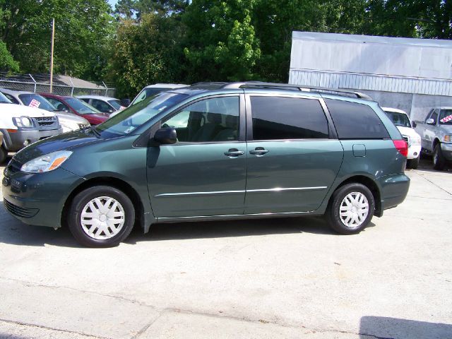 2004 Toyota Sienna 1997 Ford GL