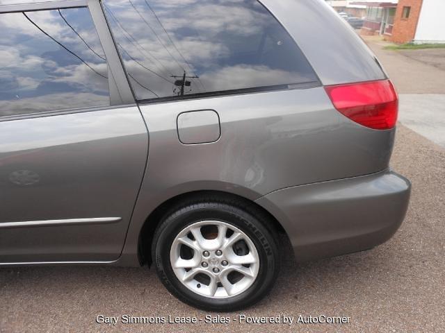 2004 Toyota Sienna Unknown