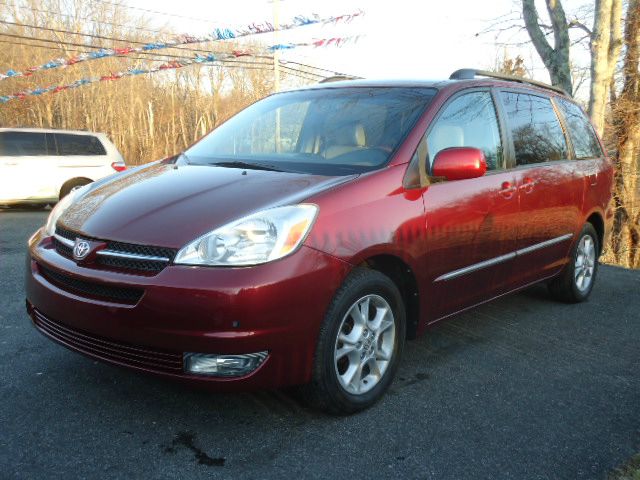 2004 Toyota Sienna Eddie Bauer 4x4