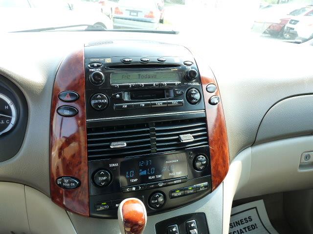 2004 Toyota Sienna XLT 4.6L 4WD