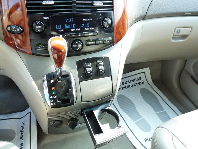 2004 Toyota Sienna XLT 4.6L 4WD