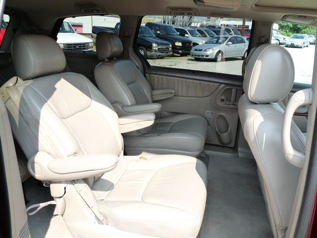 2004 Toyota Sienna XLT 4.6L 4WD