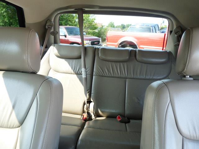 2004 Toyota Sienna XLT 4.6L 4WD