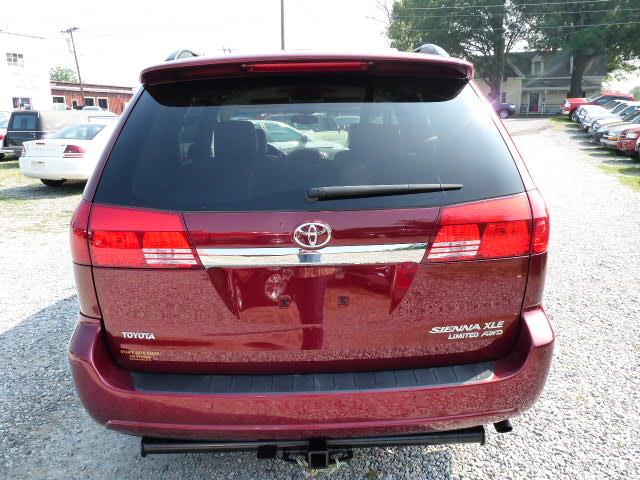2004 Toyota Sienna XLT 4.6L 4WD