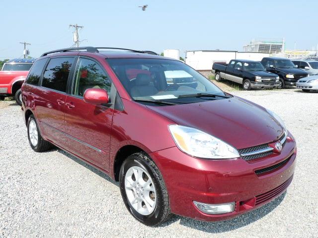 2004 Toyota Sienna XLT 4.6L 4WD