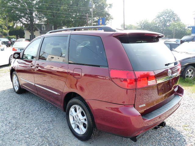 2004 Toyota Sienna XLT 4.6L 4WD