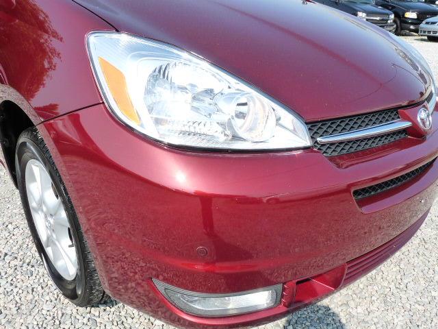 2004 Toyota Sienna XLT 4.6L 4WD