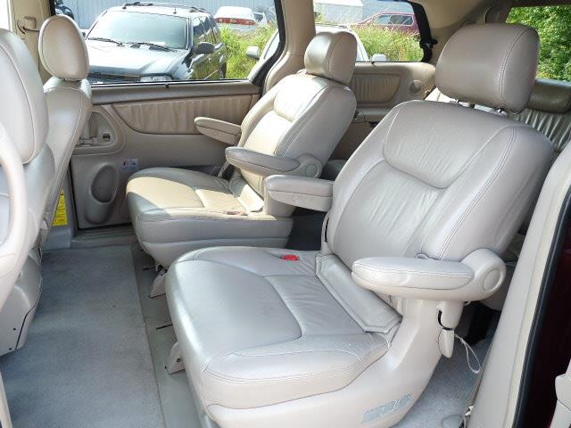 2004 Toyota Sienna XLT 4.6L 4WD