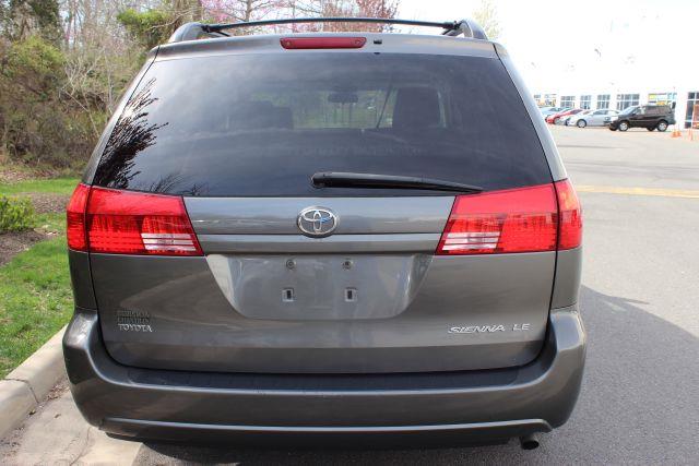 2004 Toyota Sienna Unknown