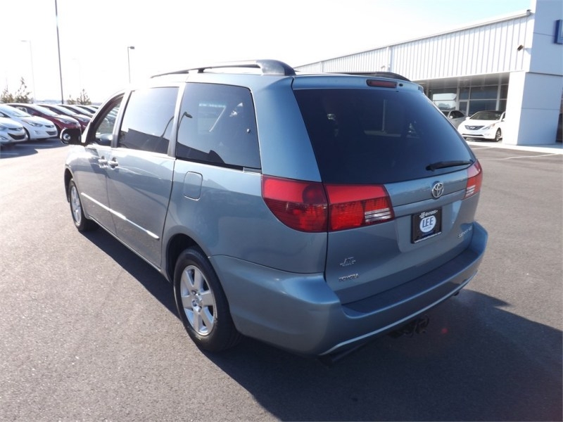2004 Toyota Sienna 5.4L Special Service