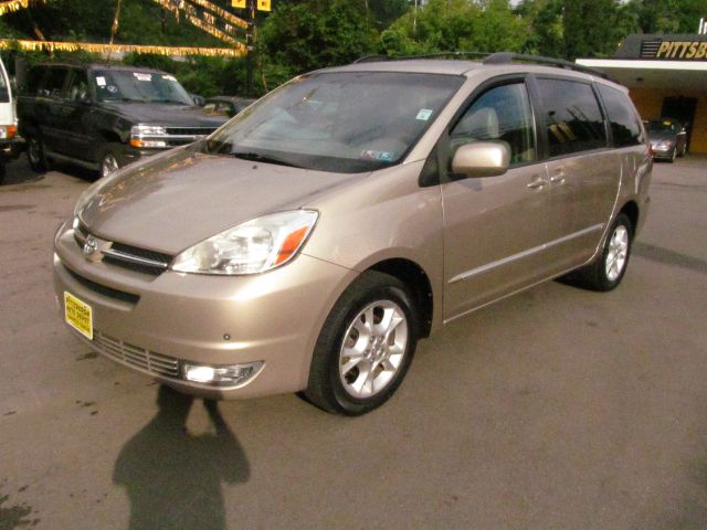 2004 Toyota Sienna XLT 4.6L 4WD