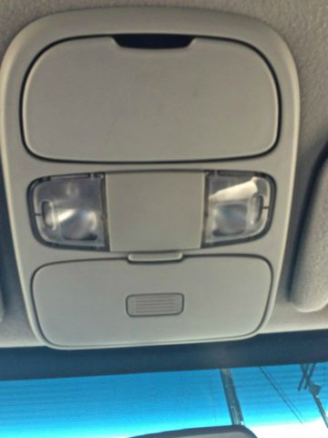 2004 Toyota Sienna Touring - Moonroof