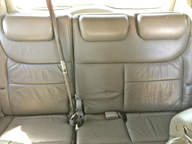 2004 Toyota Sienna Touring - Moonroof