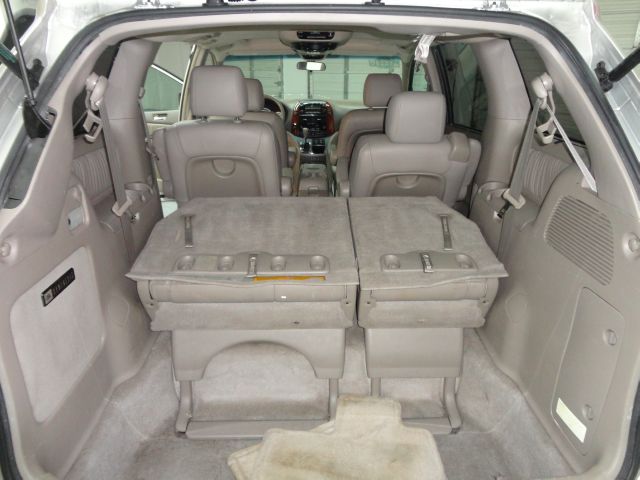 2004 Toyota Sienna Eddie Bauer 4x4