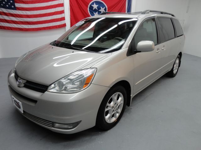 2004 Toyota Sienna Eddie Bauer 4x4