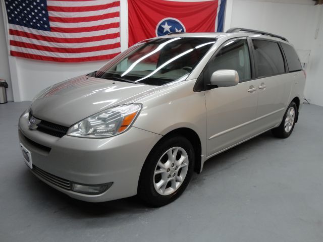 2004 Toyota Sienna Eddie Bauer 4x4