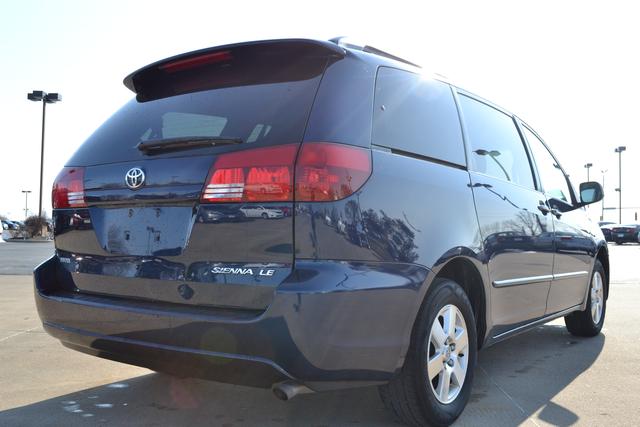 2004 Toyota Sienna 5.4L Special Service
