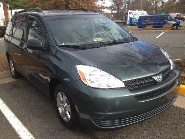 2004 Toyota Sienna Unknown