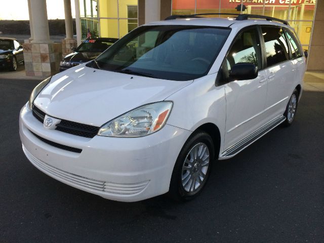 2004 Toyota Sienna 1997 Ford GL