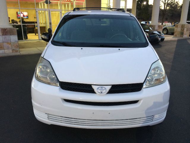 2004 Toyota Sienna 1997 Ford GL