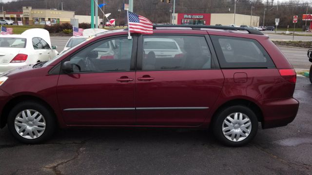 2004 Toyota Sienna 1997 Ford GL