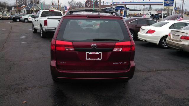 2004 Toyota Sienna 1997 Ford GL