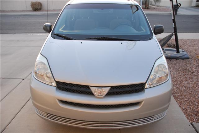 2004 Toyota Sienna Unknown