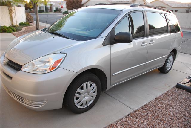 2004 Toyota Sienna Unknown