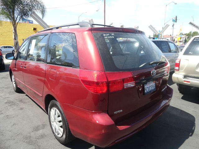 2004 Toyota Sienna EX, All Wheel Drive