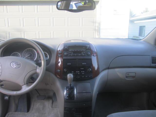 2004 Toyota Sienna Unknown