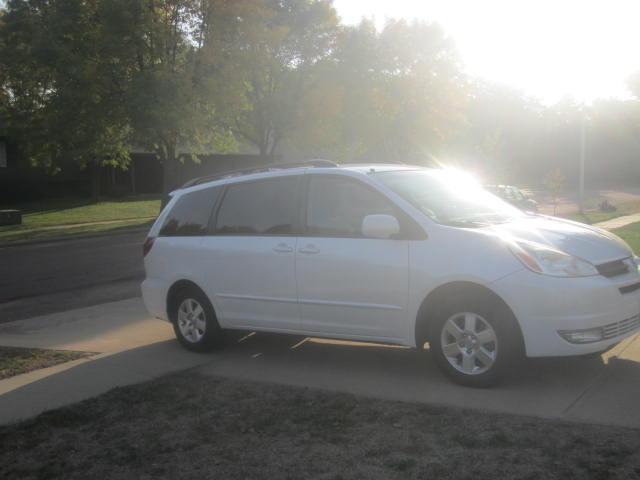 2004 Toyota Sienna Unknown