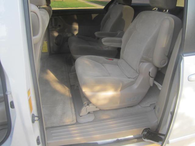 2004 Toyota Sienna Unknown